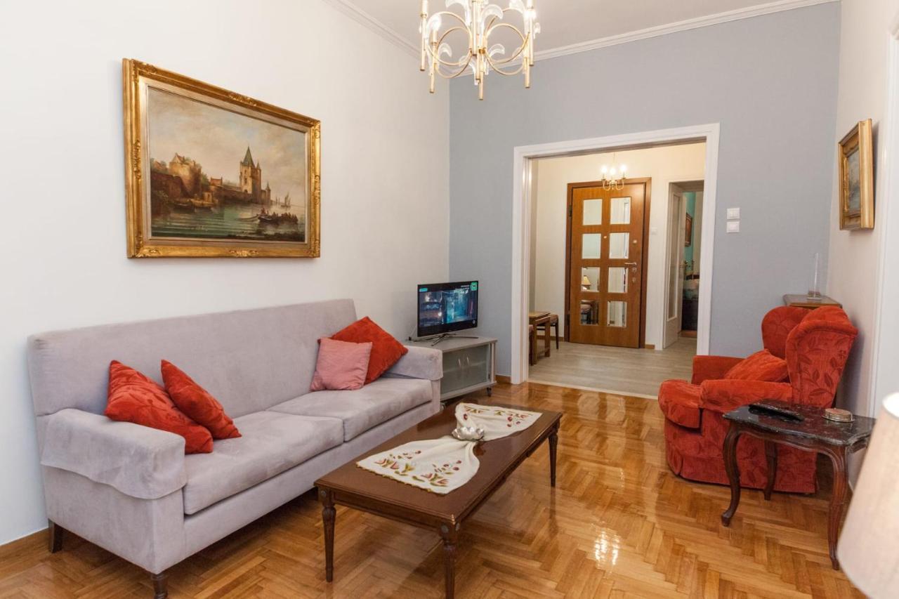 Beautiful Retro Apt In Koukaki Αθήνα